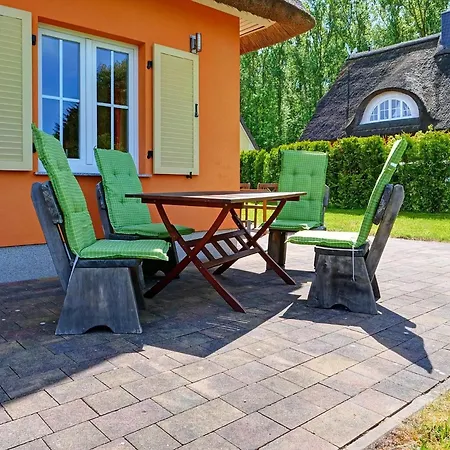 Reetdachhaus Mit Kaminofen Und Grosser Terrasse Holiday home *