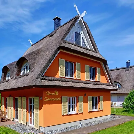 Holiday home Reetdachhaus Mit Kaminofen Und Grosser Terrasse
