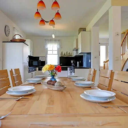 Reetdachhaus Mit Kaminofen Und Grosser Terrasse Holiday home